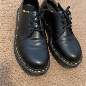 doc marten 180 low doc marten leather shoes